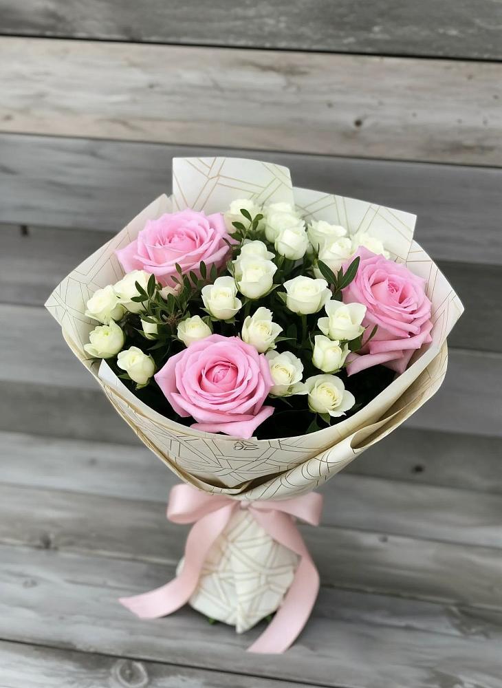 Букет цветов из: Розы в Приводино