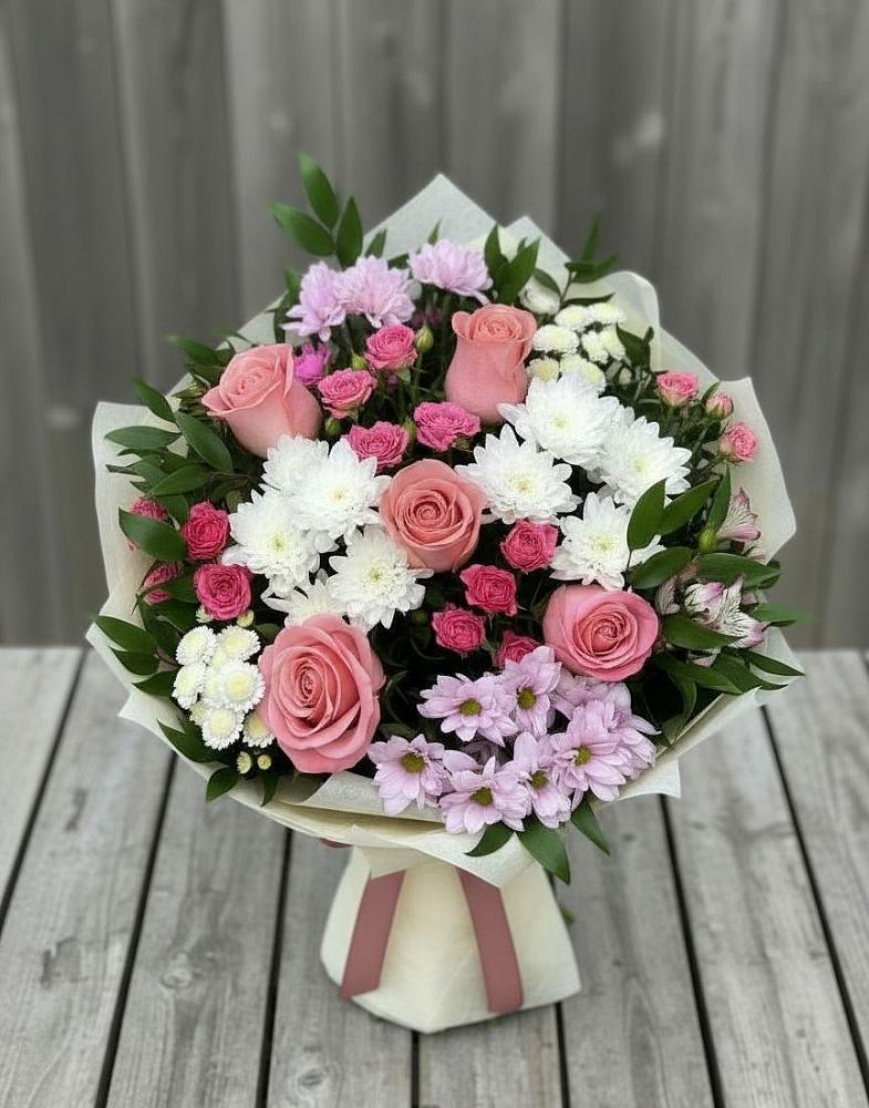 Букет цветов из: Альстромерии, Гвоздики, Розы и Хризантемы в Приводино