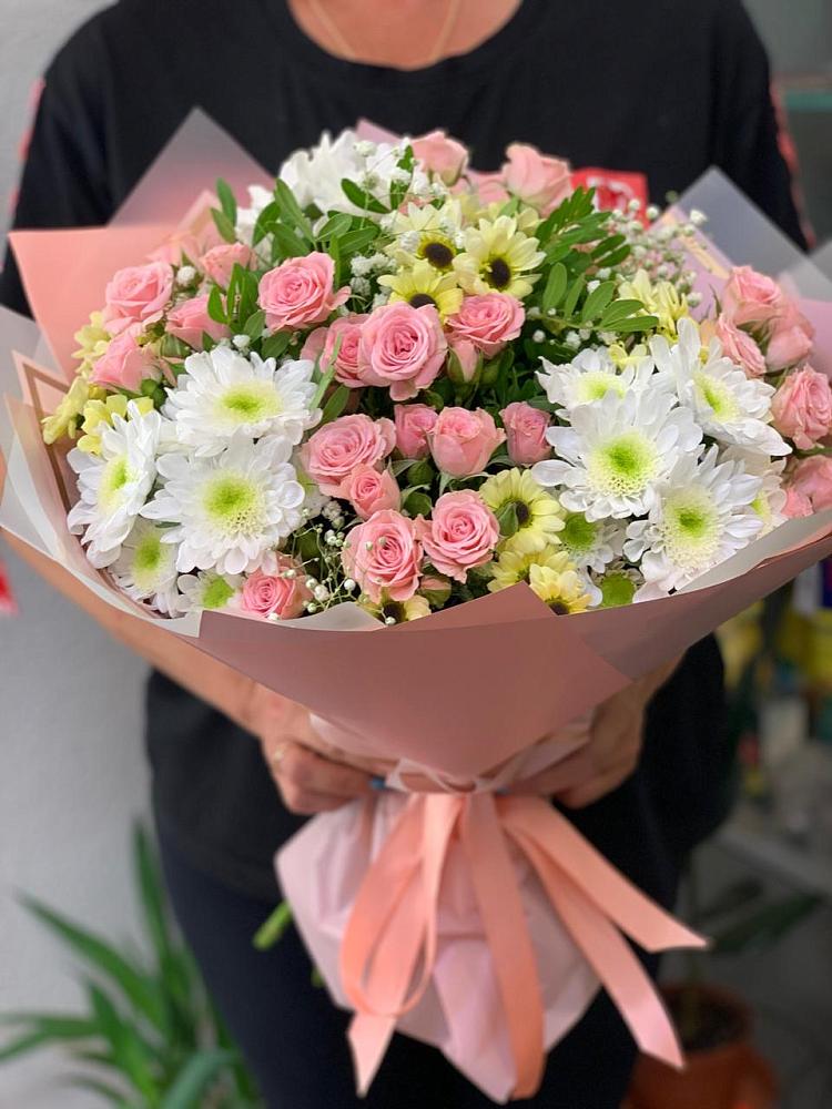 Букет цветов из: Розы и Хризантемы в Приводино