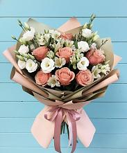 Букет цветов из:  Розы, Альстромерии и Лизиантусы в Приводино