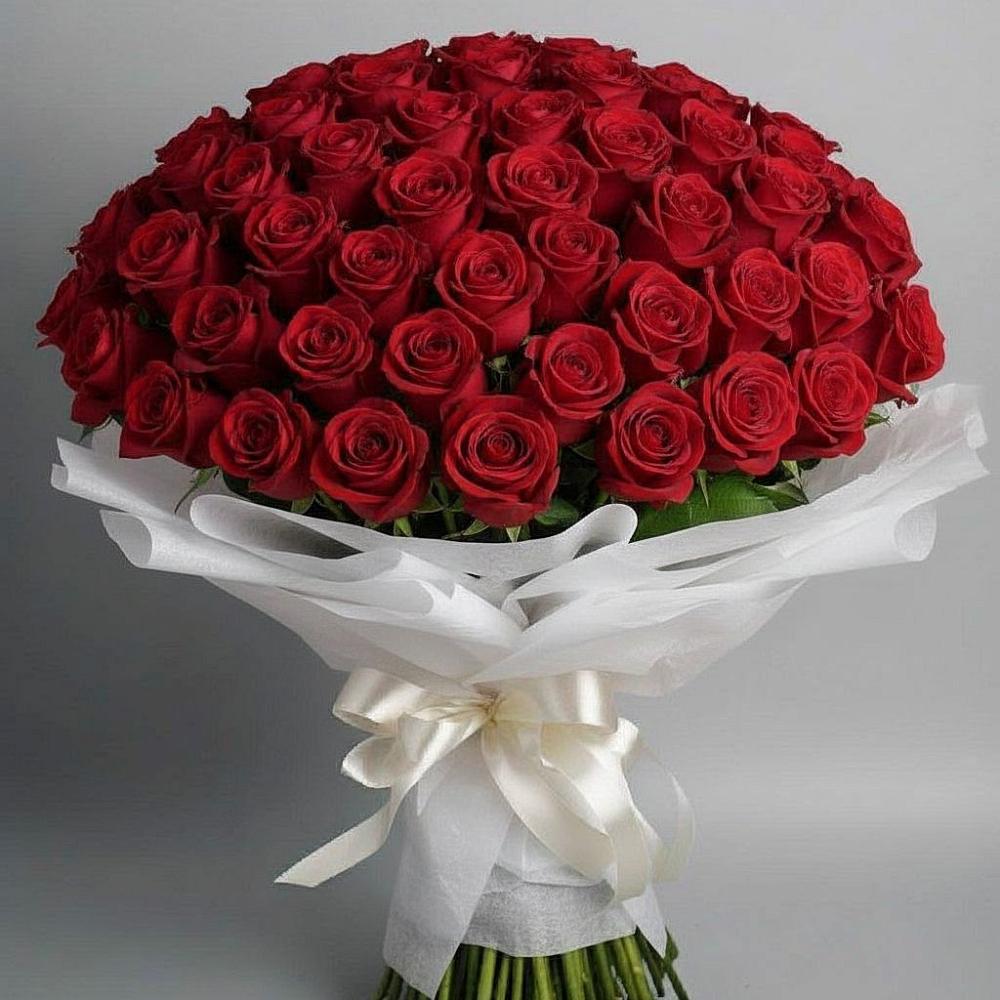 Букет 101 Красная роза Блэк Мэджик в Приводино