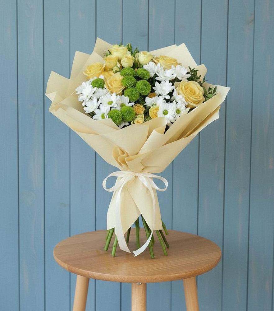 Букет цветов из: Хризантемы и Розы в Приводино