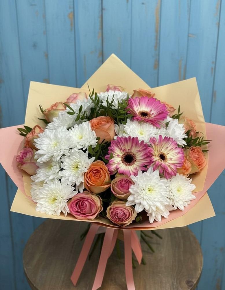 Букет цветов из: Розы, Герберы и Хризантемы в Приводино