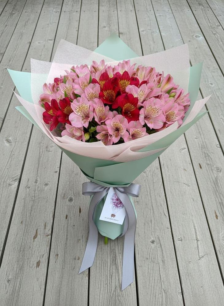 Букет цветов из: Альстромерии в Приводино