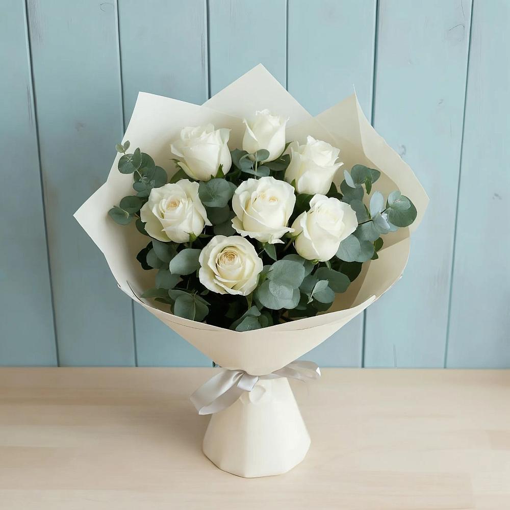Букет Белые розы в Эвкалипте в Приводино