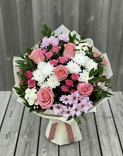 Букет цветов из:  Альстромерии, Гвоздики, Розы и Хризантемы в Приводино