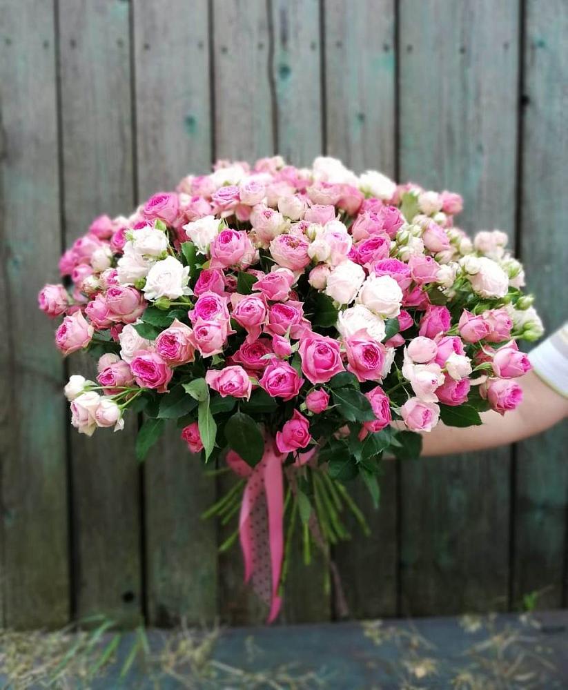 Букет Розовые кустовые розы Натали и Лав Лидия в Приводино