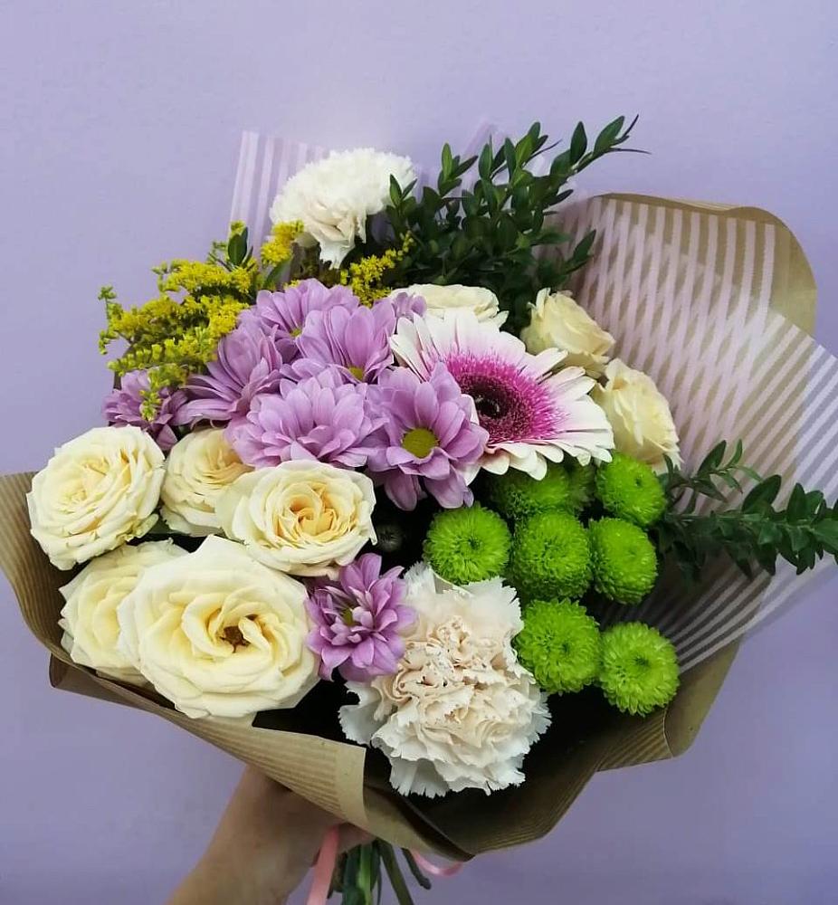 Букет цветов из: Хризантемы, Розы, Гвоздики и Герберы в Приводино