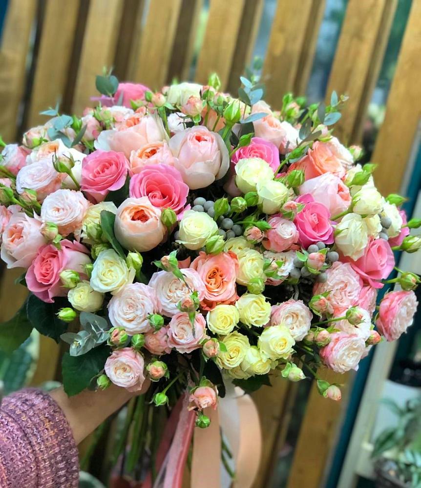 Букет цветов из: Розы в Приводино