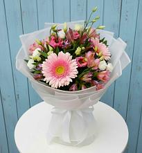 Букет цветов из:  Герберы, Альстромерии и Лизиантусы #REPLACE_PRED# Приводино