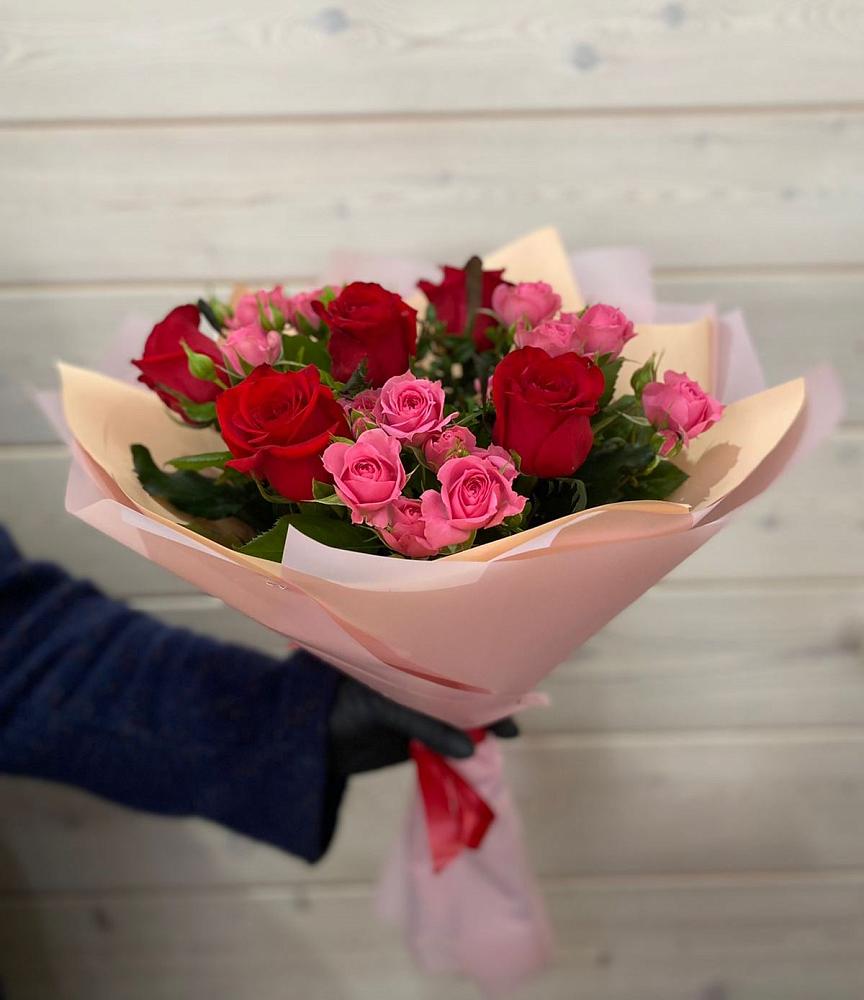 Букет цветов из: Розы в Приводино