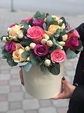Цветочная композиция из Розы в шляпной коробке #REPLACE_PRED# Приводино